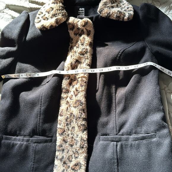 International Details | Faux Animal Print Fur Lined Coat Size M - Picture 9 of 10